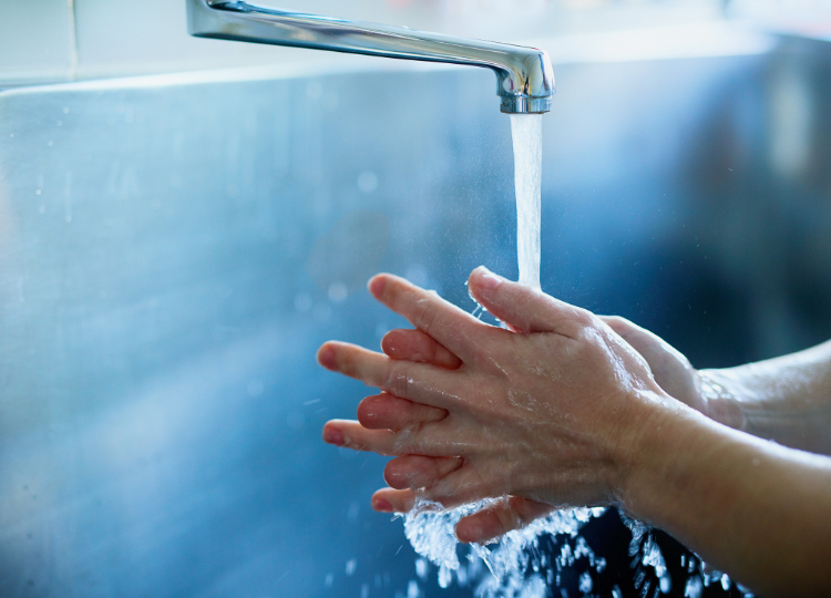 感染性胃腸炎を防ぐ！トイレと洗面所の衛生管理と掃除