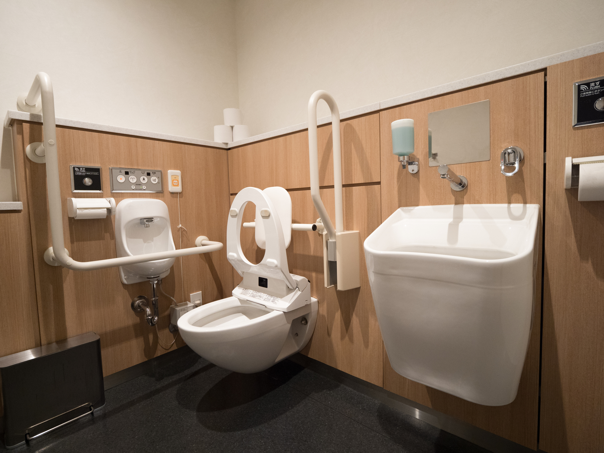在宅介護で欠かせない「トイレ介助(排泄介助)」の注意点
